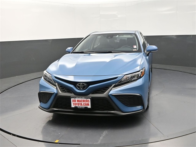 2023 Toyota Camry SE photo 2