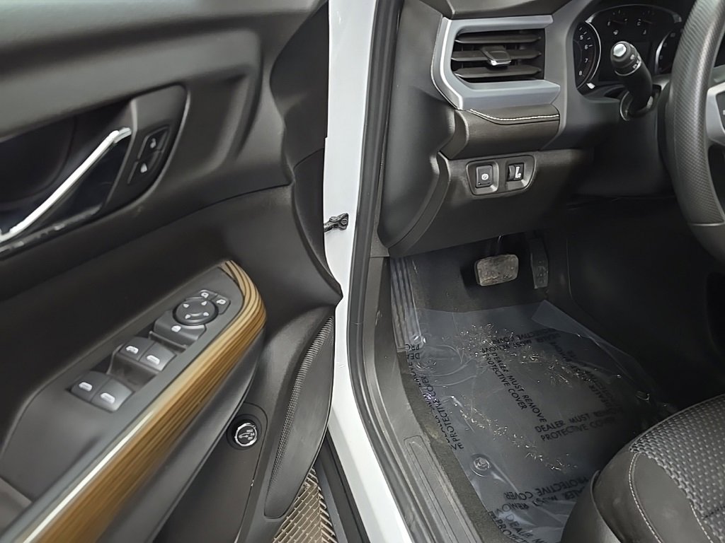 2022 Gmc Acadia SLE photo 27