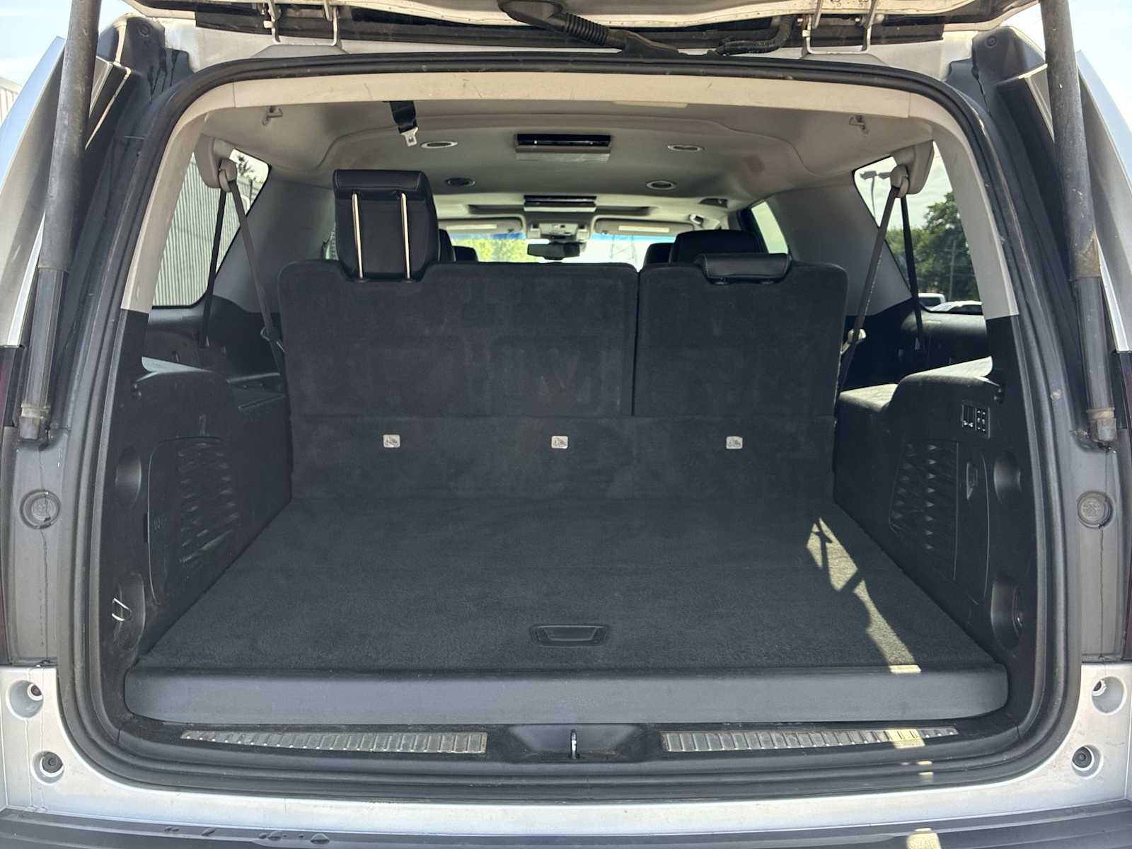 2020 Chevrolet Suburban Premier photo 27