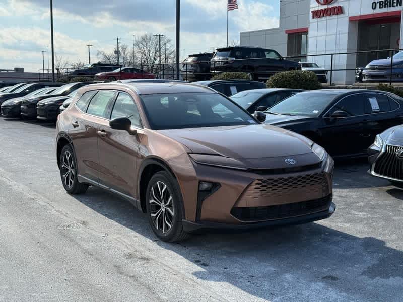 New 2025 Toyota Crown Signia XLE in Indianapolis #S5053 | O'Brien