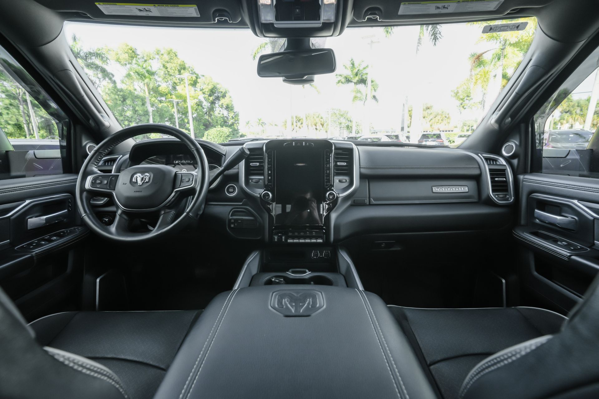 2024 Ram 3500 Laramie photo 10