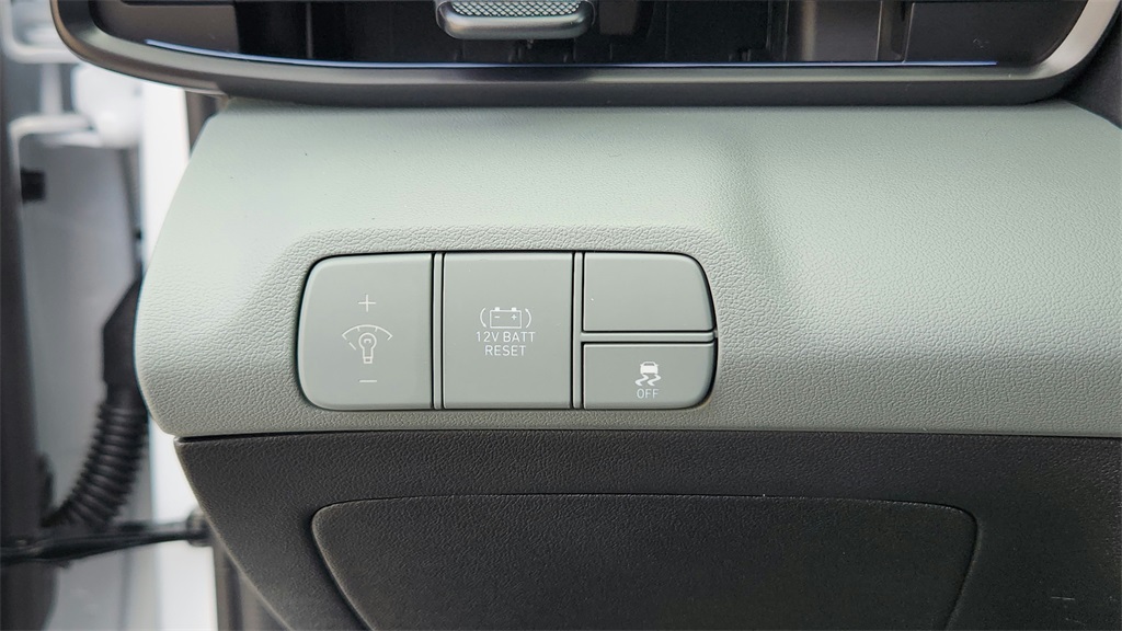 2025 Hyundai Elantra Hybrid Limited photo 21