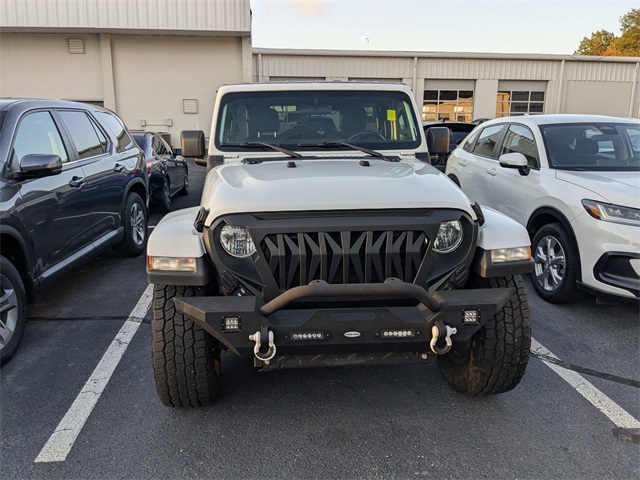 2020 Jeep Wrangler Unlimited Sahara photo 2