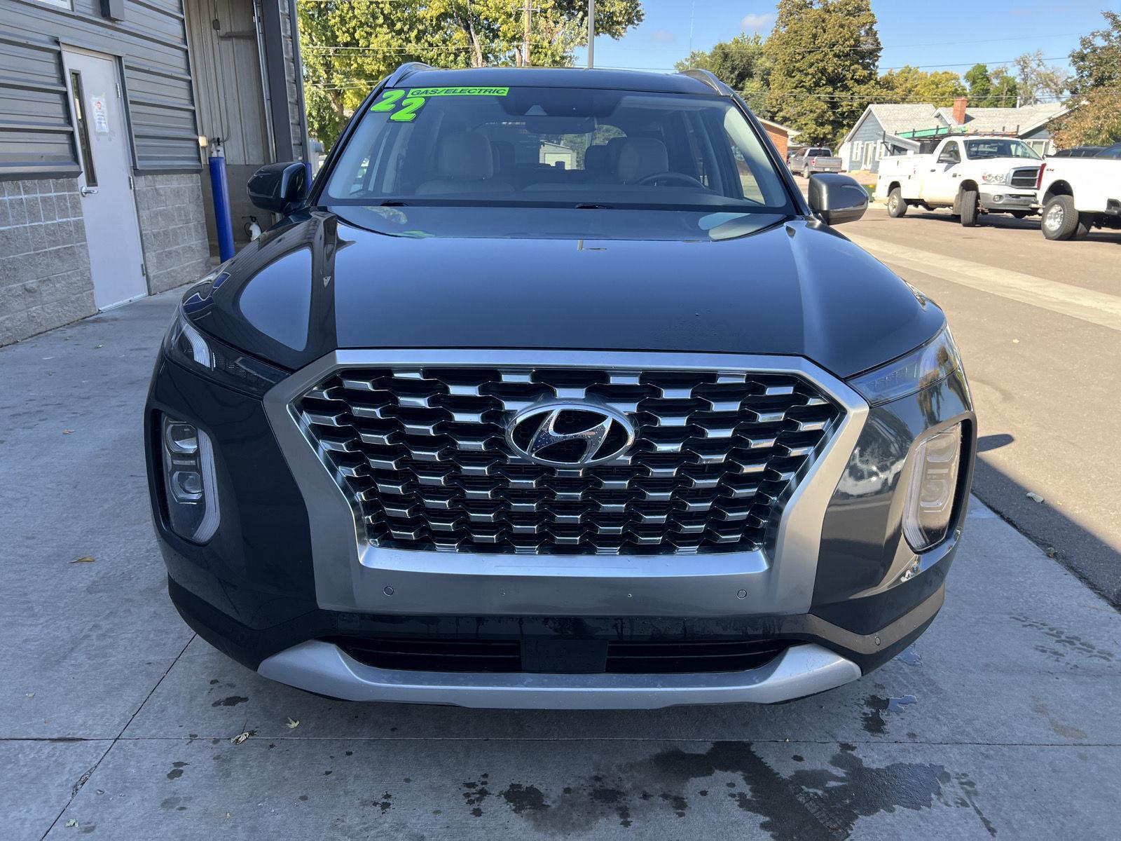 2022 Hyundai Palisade SEL photo 2