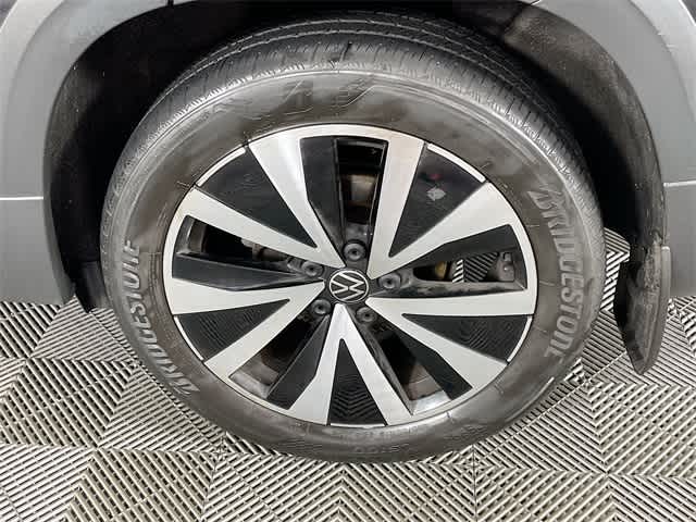 2022 Volkswagen Taos SE photo 30
