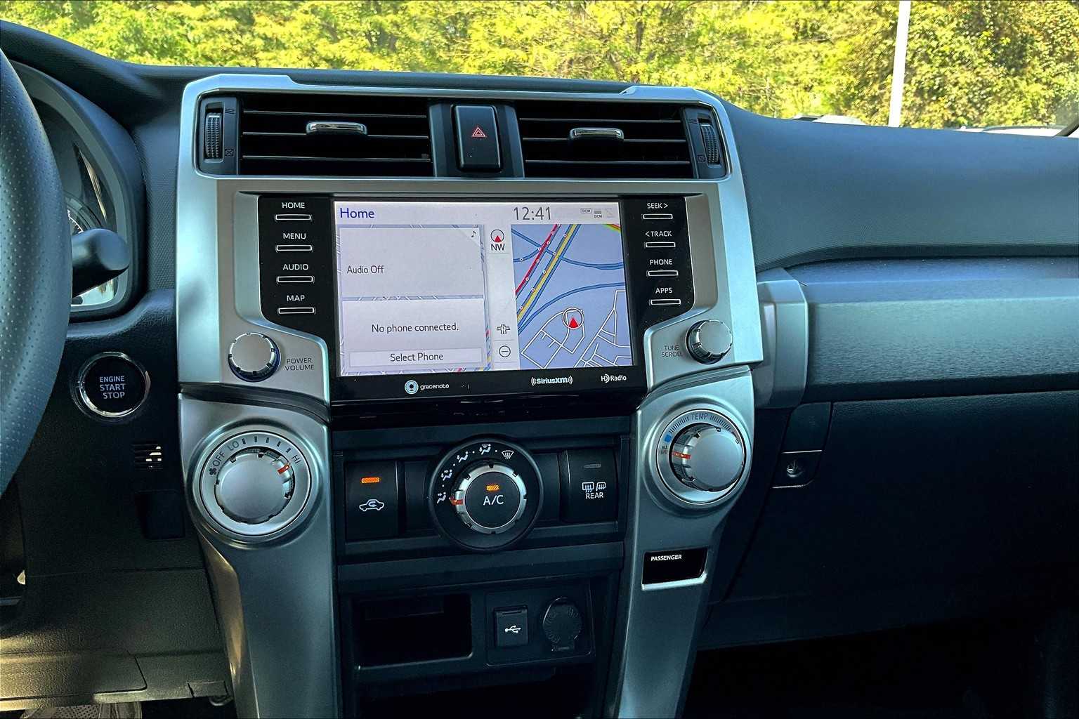 2021 Toyota 4Runner SR5 Premium photo 35