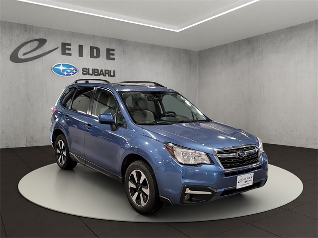 2017 Subaru Forester Premium's photo
