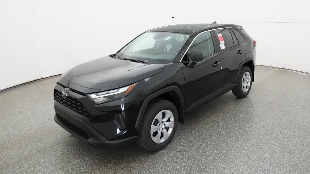 2025 Toyota RAV4 LE's photo