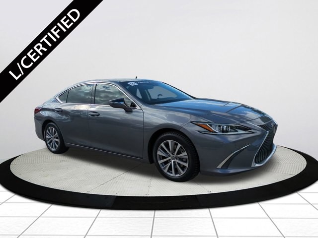 2021 Lexus ES 350's photo