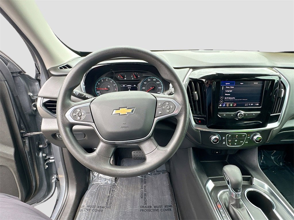 2021 Chevrolet Traverse LS photo 11