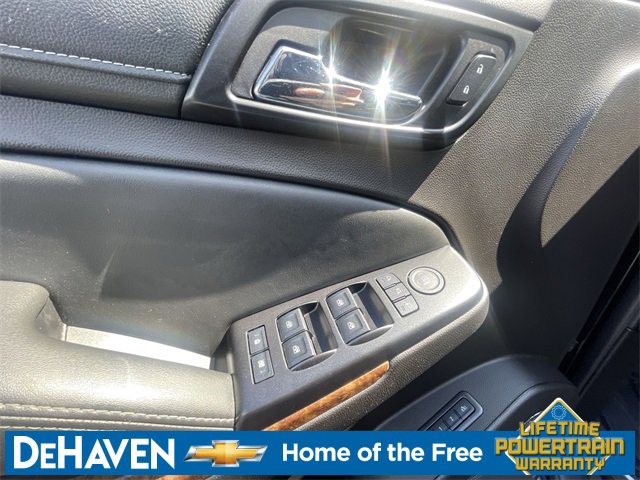 2016 Chevrolet Tahoe LTZ photo 2