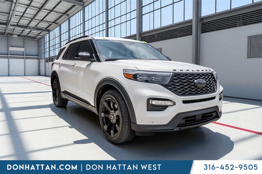 2023 Ford Explorer ST photo 32