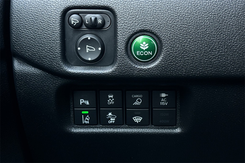 2025 Honda Ridgeline Black Edition photo 25