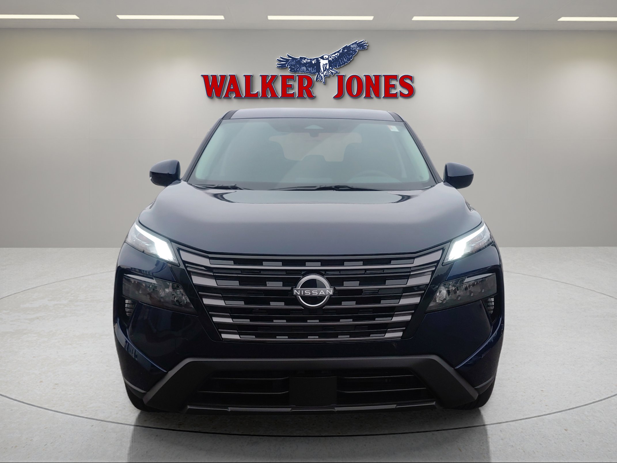 2026 Nissan Rogue SV's photo