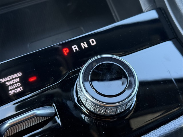 2025 Jeep Grand Cherokee Limited photo 18
