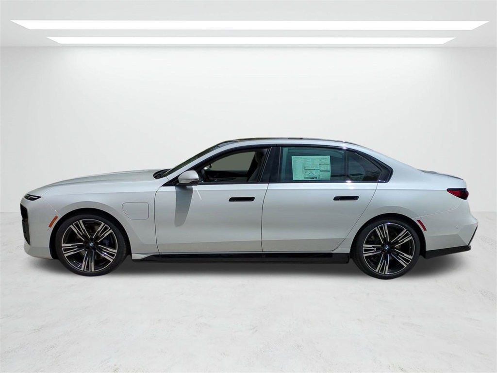 2025 Bmw 750e photo 7