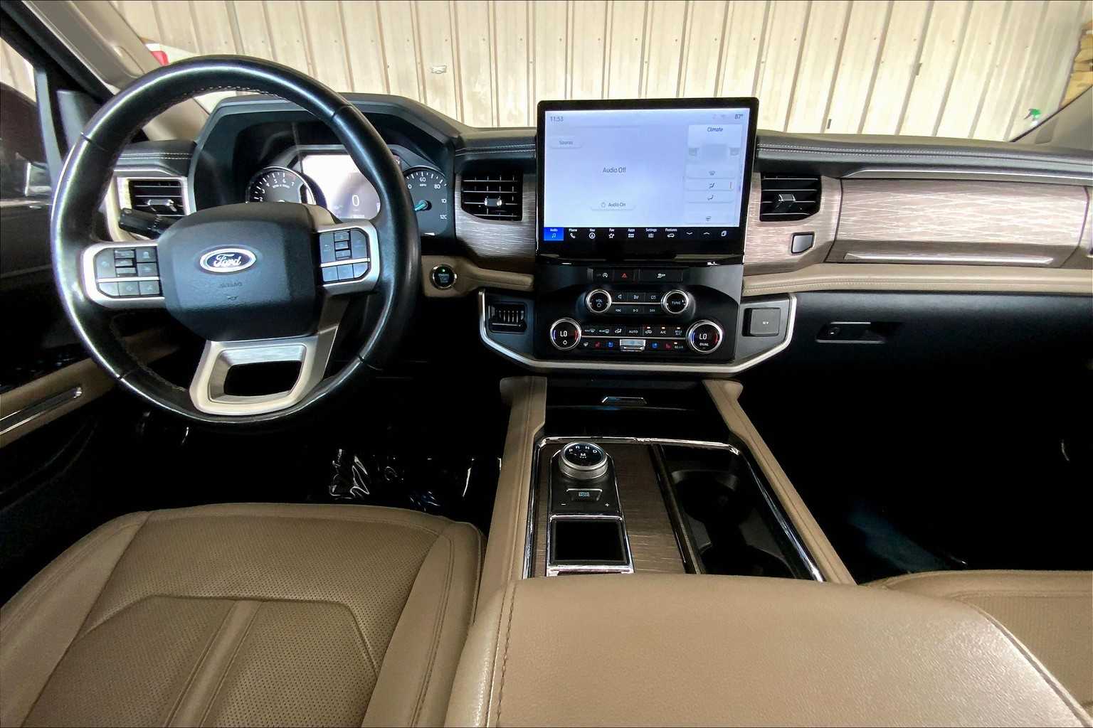 2024 Ford Expedition MAX Limited photo 14
