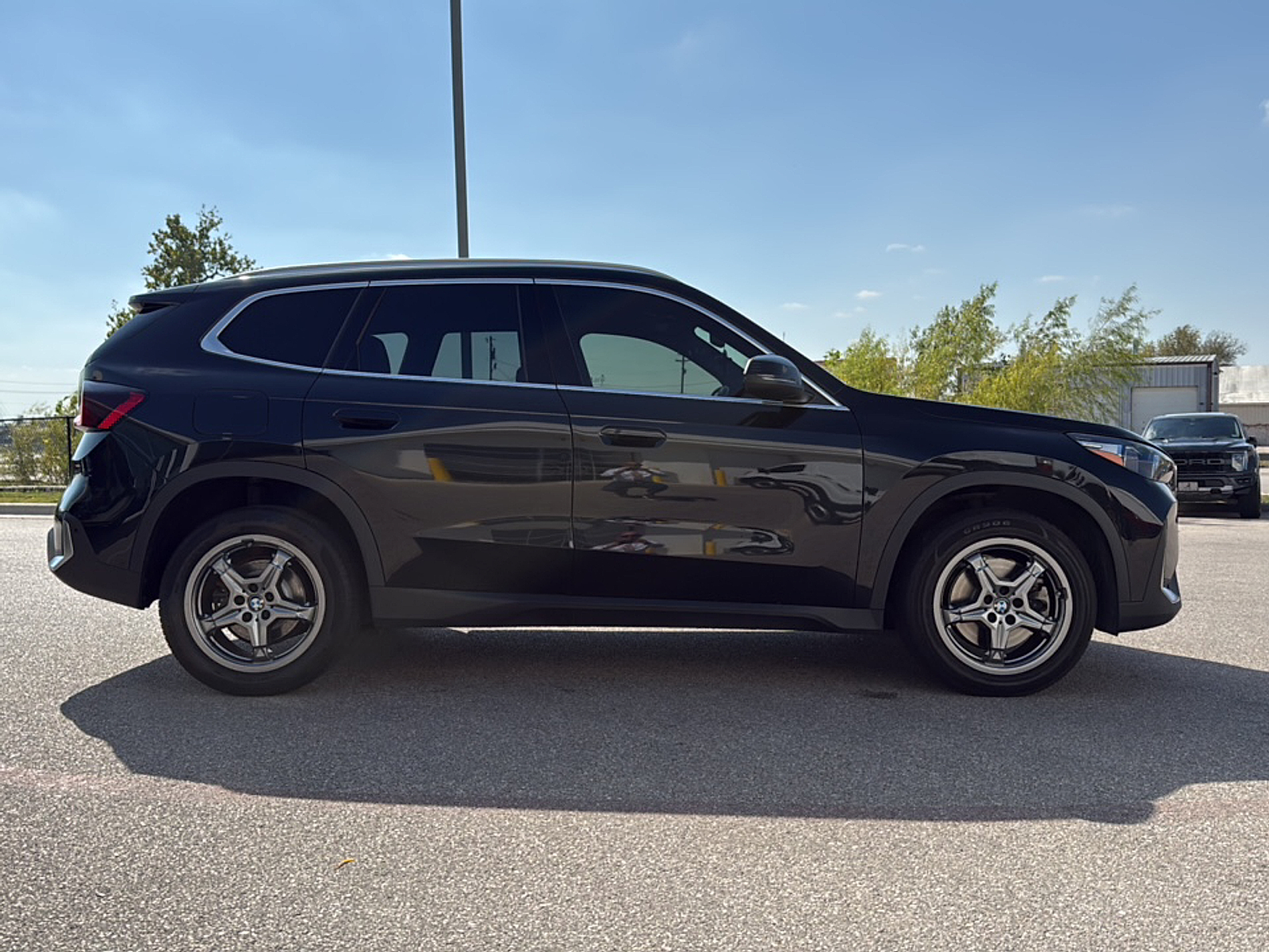 2023 Bmw X1 XDrive28i photo 3