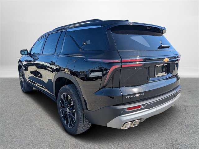 2026 Chevrolet Traverse photo 3