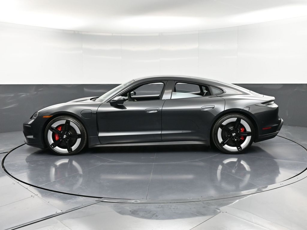 2025 Porsche Taycan 4S photo 2