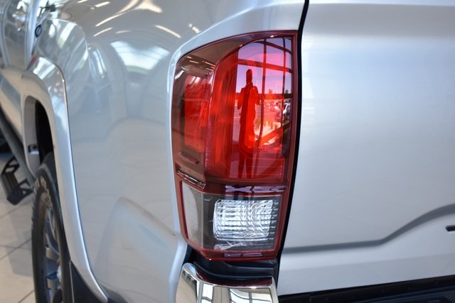 2023 Toyota Tacoma SR5 photo 7