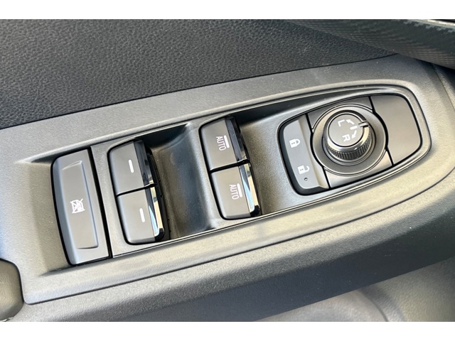 2025 Subaru Crosstrek Premium photo 12