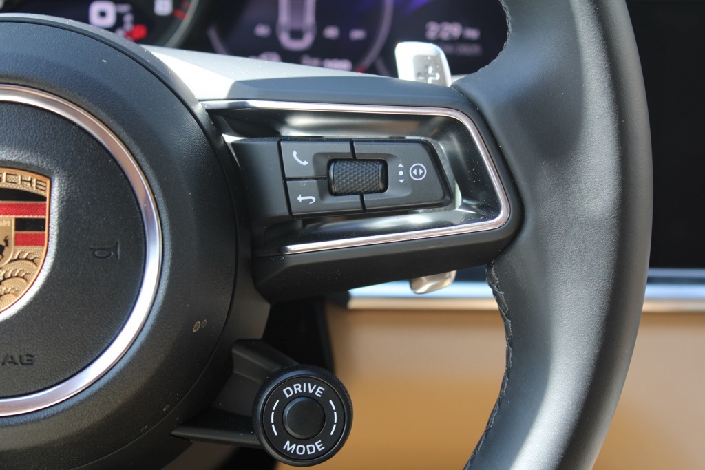2023 Porsche Panamera E-Hybrid 4 photo 21