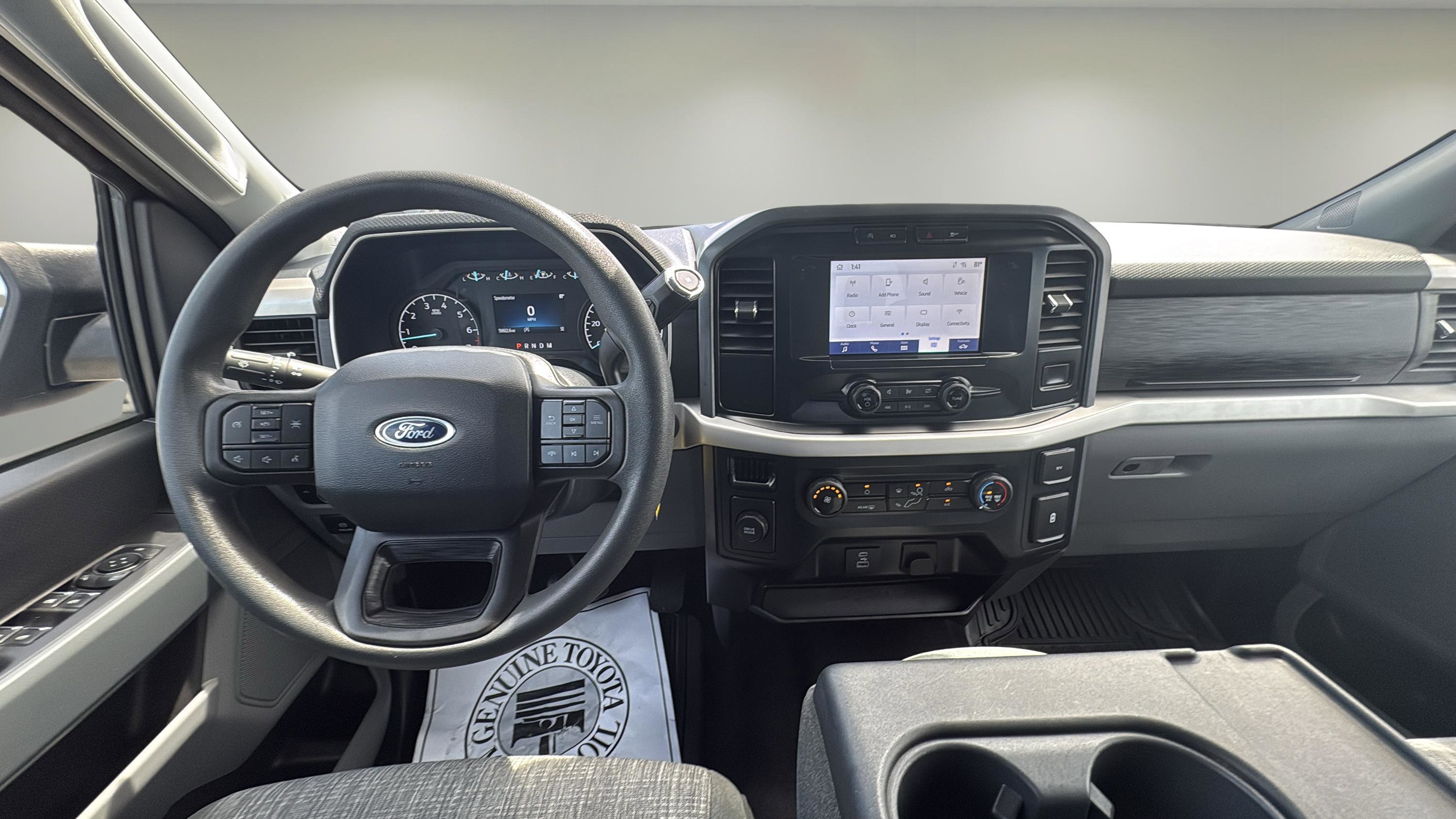 2023 Ford F-150 XLT photo 7
