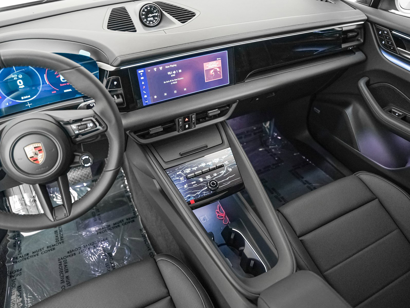 2025 Porsche Macan Electric photo 17