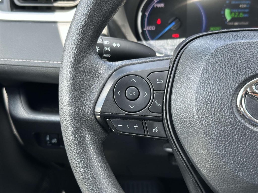 2024 Toyota RAV4 Hybrid XLE photo 7