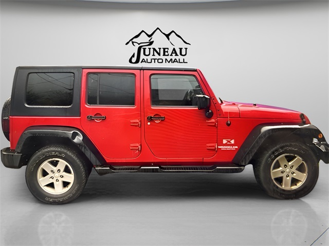 2009 Jeep Wrangler Unlimited X photo 2