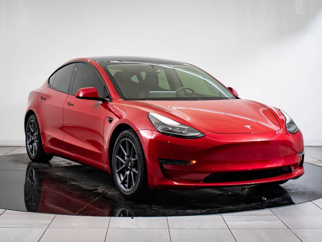 2021 Tesla Model 3 Standard Range Plus photo 4