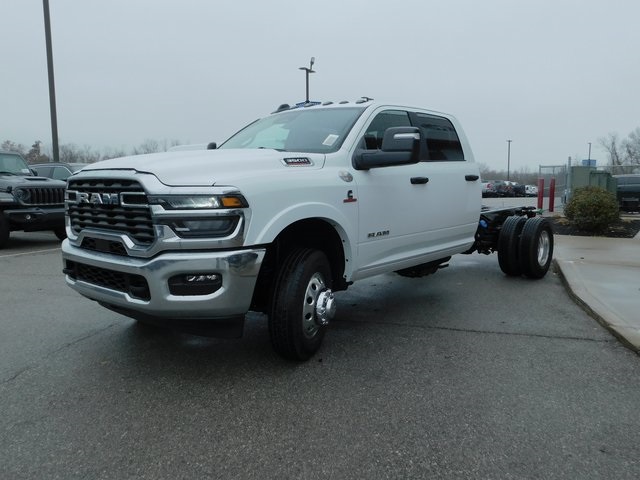 2026 Ram 3500 Big Horn photo 3