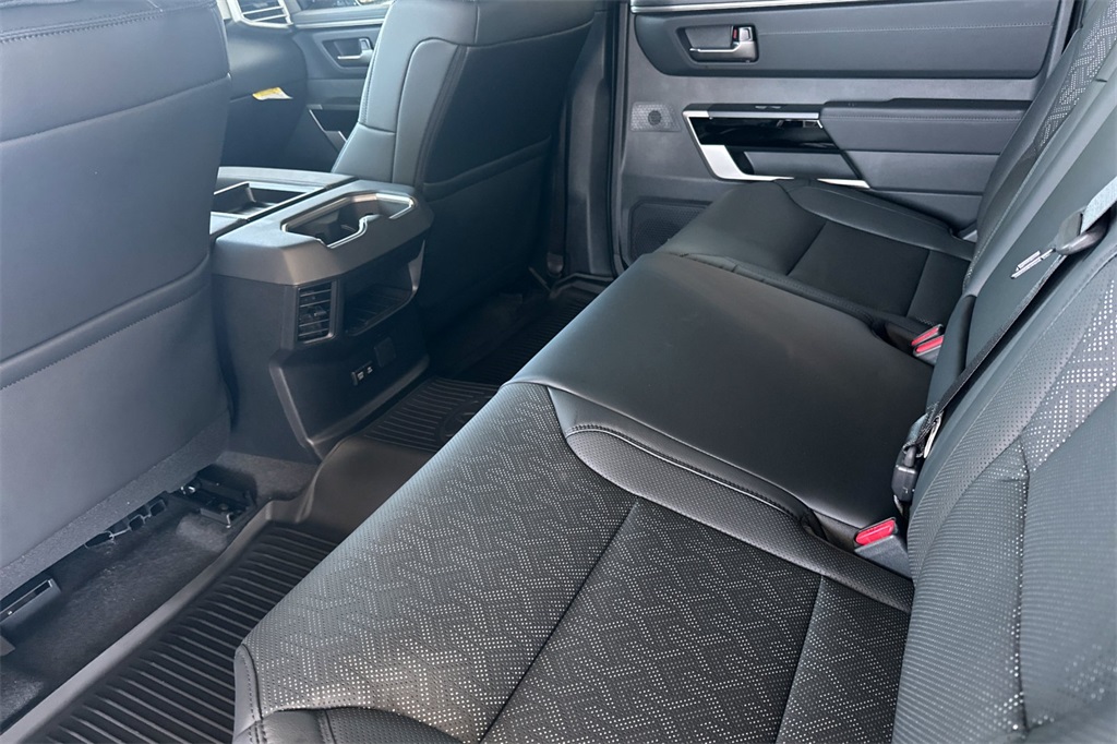 2025 Toyota Tundra Limited CrewMax photo 12