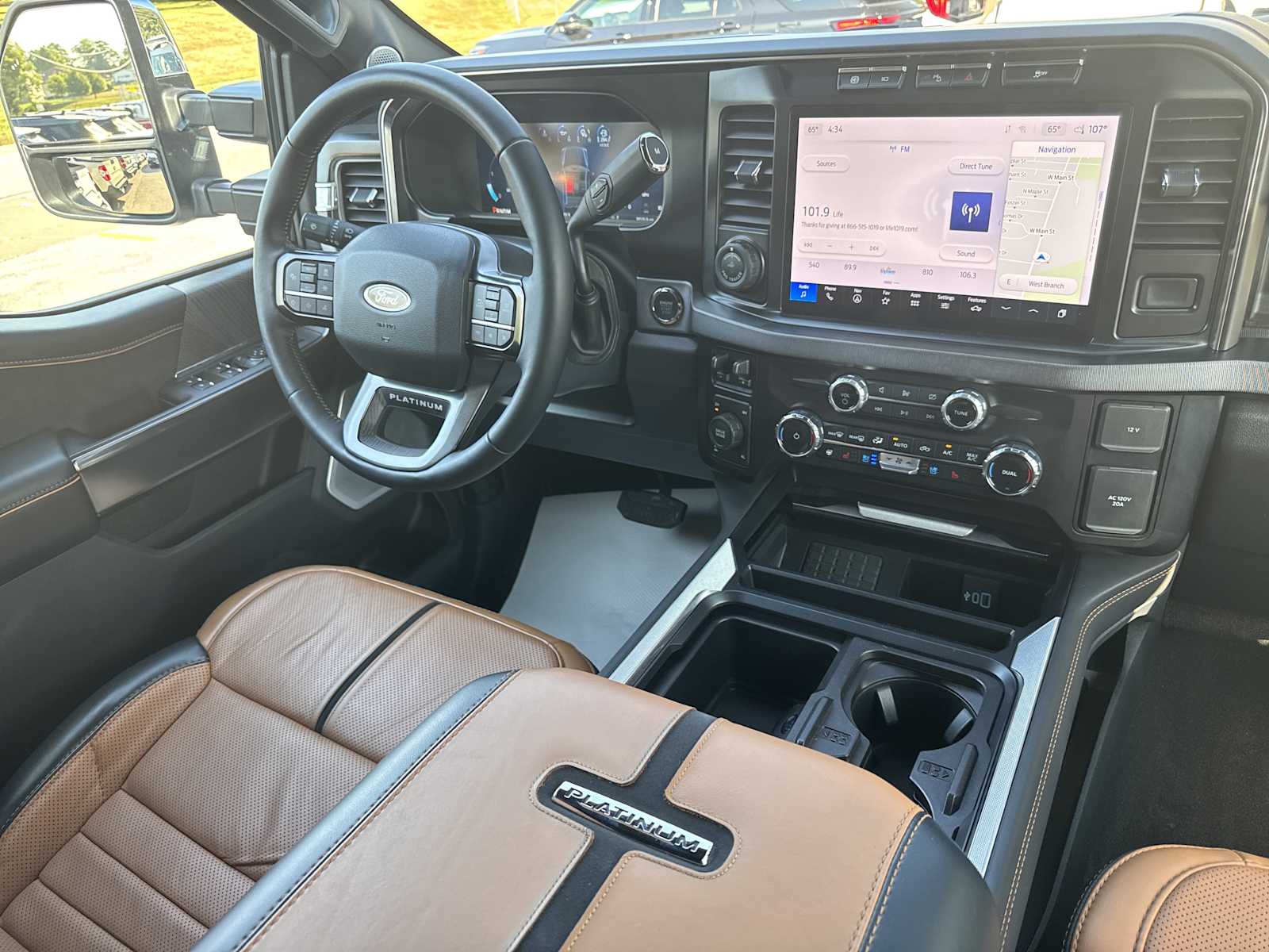 2024 Ford F-250 Platinum photo 29