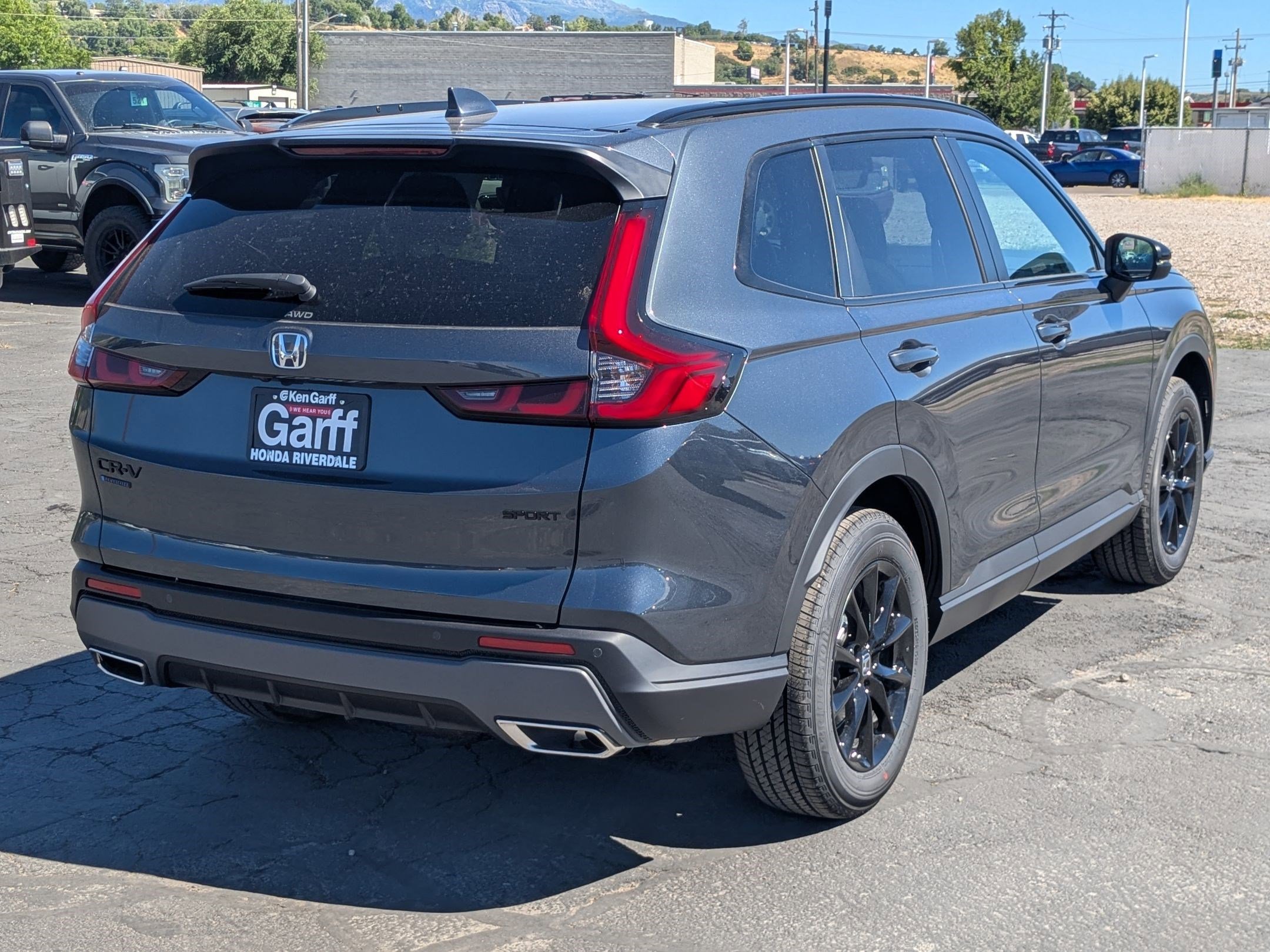 2026 Honda CR-V Hybrid Sport-L photo 3