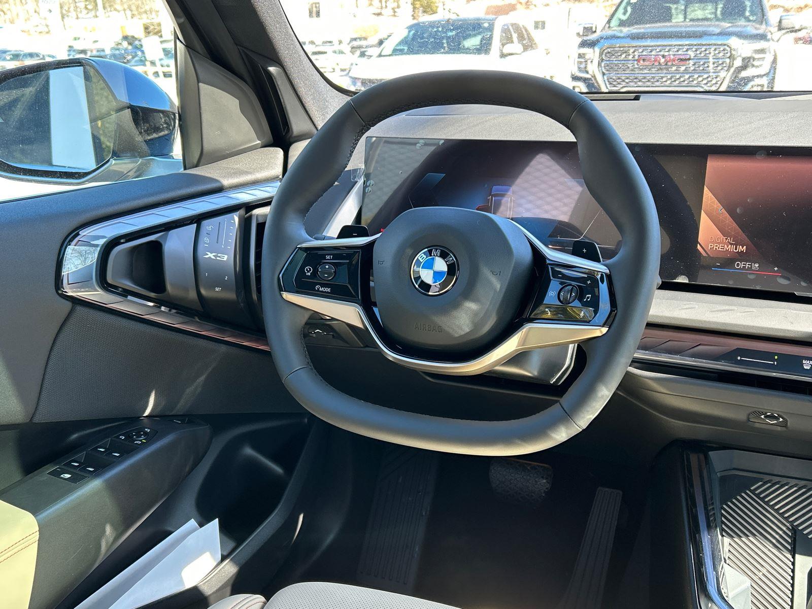 New 2025 Tanzanite Blue II Metallic BMW 30 xDrive image 22
