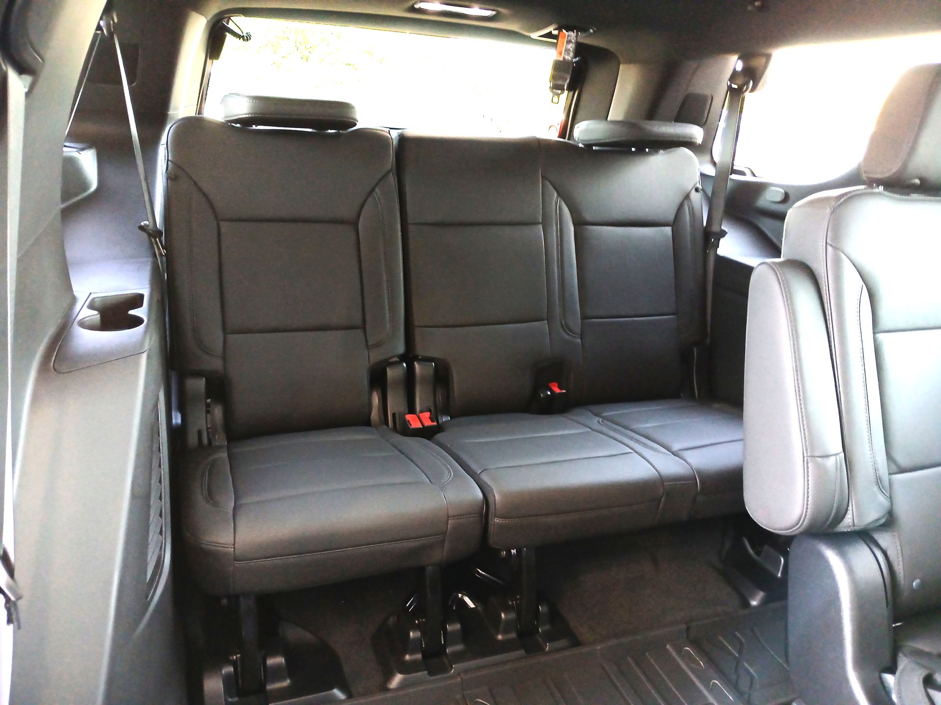2025 Chevrolet Tahoe LT photo 17