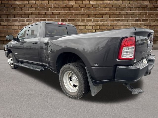 2021 Ram 3500 Tradesman photo 3