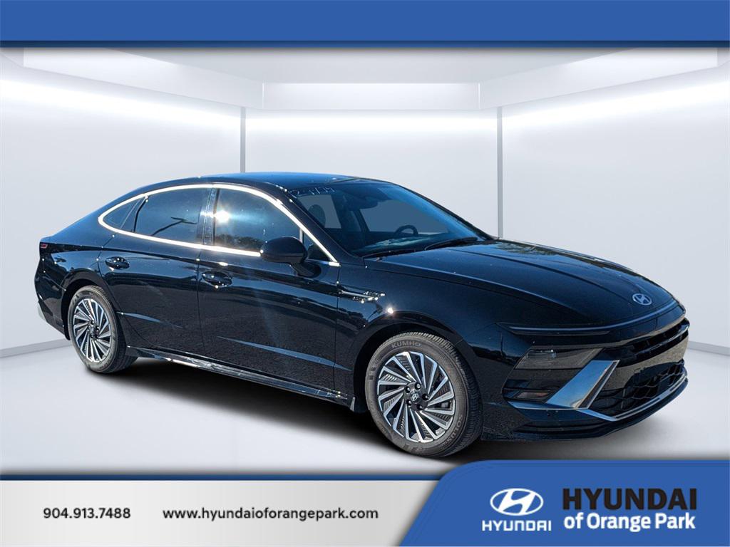2025 Hyundai Sonata Hybrid SEL's photo