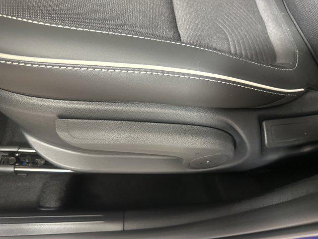 2025 Hyundai Venue Limited photo 10
