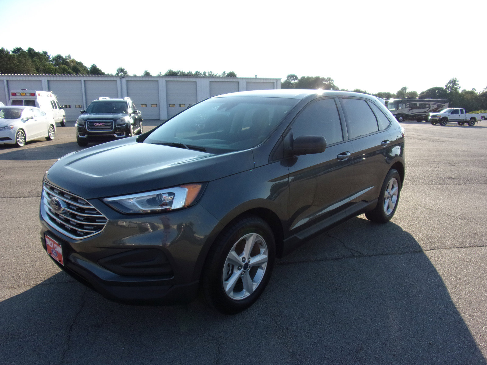 2019 Ford Edge SE photo 2