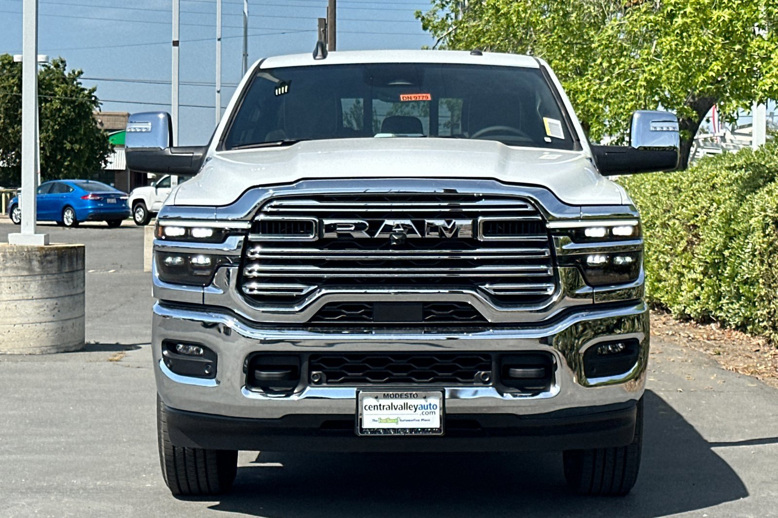 2025 Ram 2500 Laramie photo 6