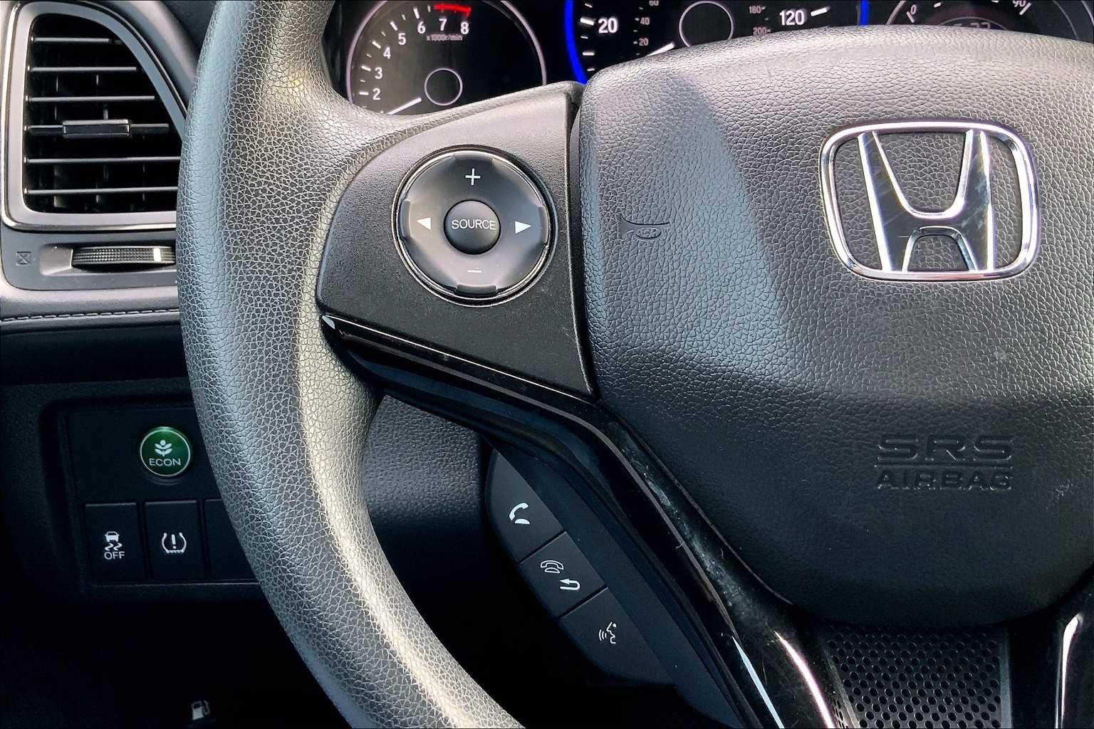 2018 Honda HR-V LX photo 21