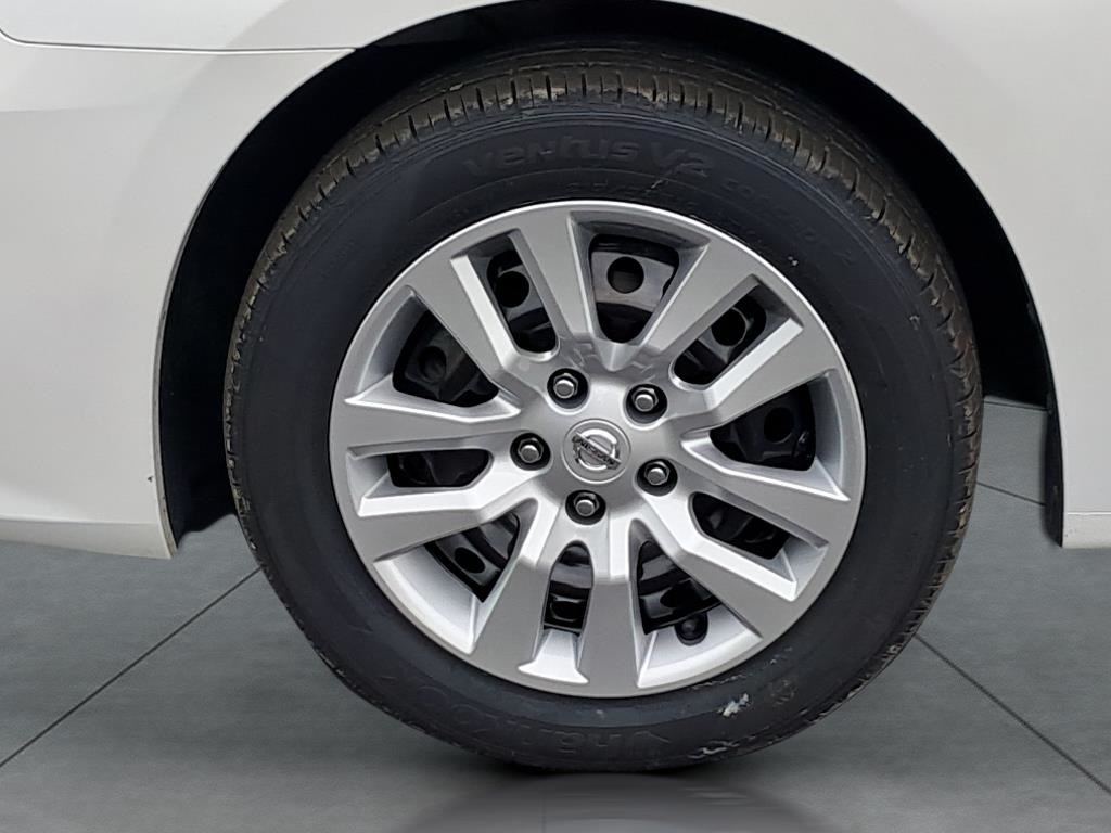 2017 Nissan Sentra photo 6