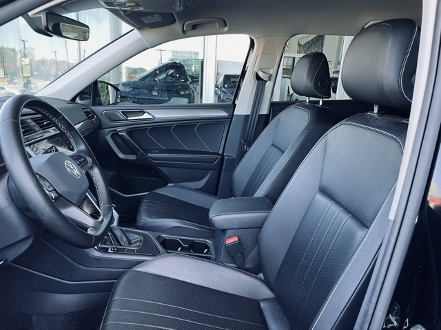 2024 Volkswagen Tiguan SE Wolfsburg Edition photo 4
