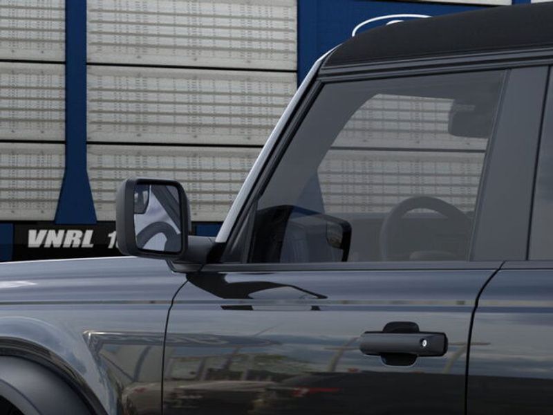 2025 Ford Bronco Base photo 21