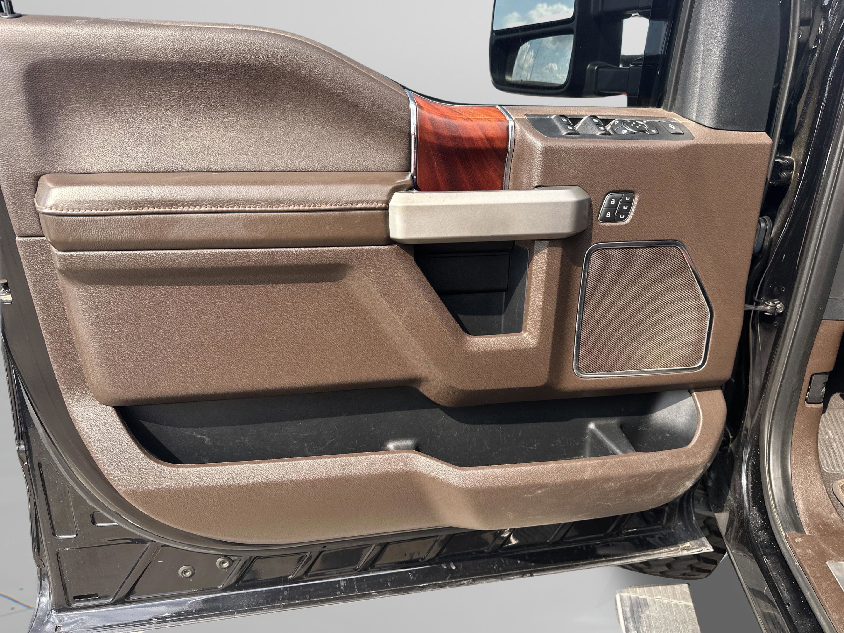 2021 Ford F-250 King Ranch photo 6