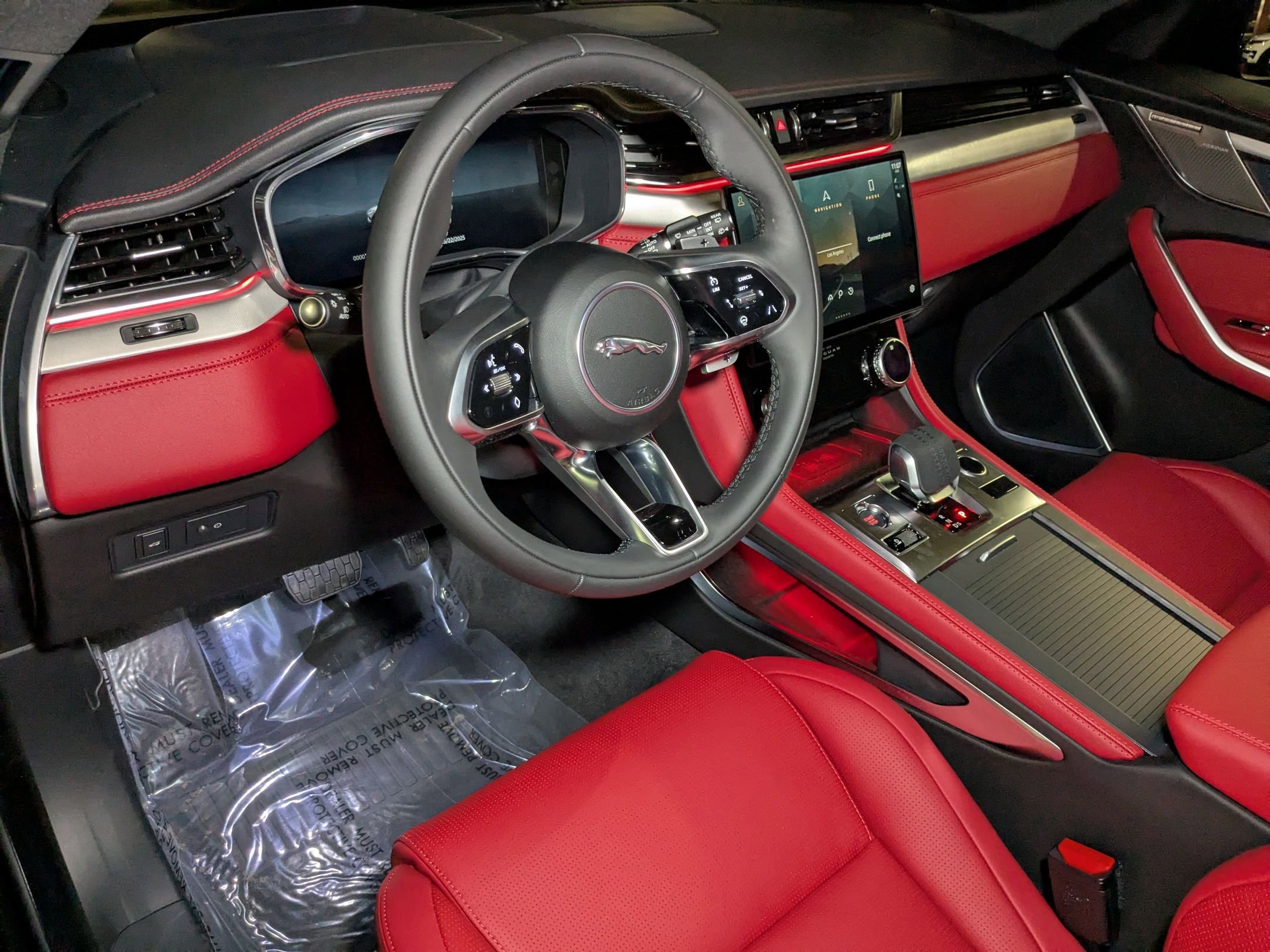 2026 Jaguar F-PACE P250 R-Dynamic S photo 3