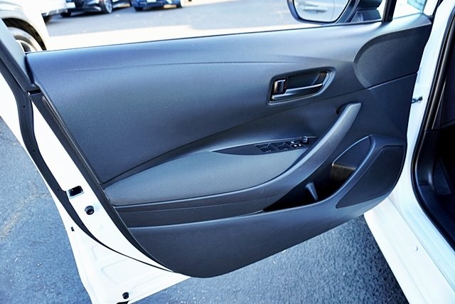 2024 Toyota Corolla LE photo 20